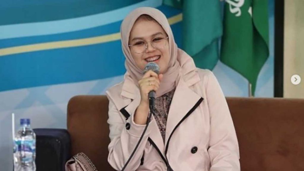 Pendakwah Ning Imaz. (ist) - Eko Kuntadhi Minta Maaf, Ning Imaz: Jangan ke Saya