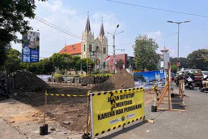 Proses pengerjaan terkini Kayutangan Heritag Zona Tiga, pembongkaran batuan andesit. (bim) - Pengerjaan Kayutangan Zona Tiga Capai 42 Persen