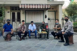 TNI-POLRI Komsos bersama Ketua RW se- Kayutangan Heritage. (ist) - Jaga Kenyamanan Wisatawan, TNI-POLRI Komsos Bersama Ketua RW se- Kayutangan Heritage