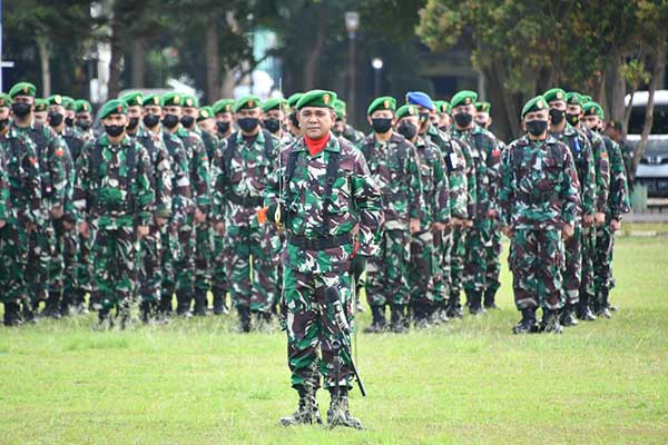 Upacara gabungan TNI AD. (ist) - Begini Pesan Pangdam V/Brw pada TNI AD Satjar Kodam V/Brw