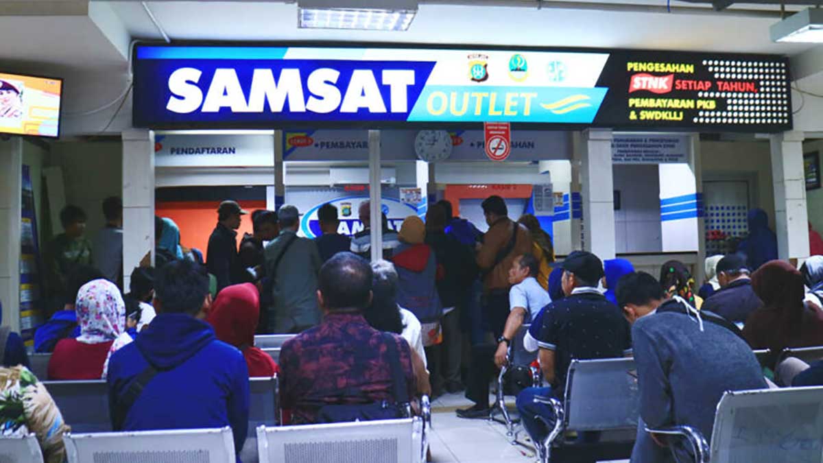 Wajib pajak kendaraan. (ist) - Pajak Kendaraan Angkutan Umum dan Ojol Bebas 100% Sampai Desember