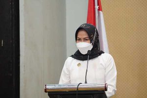 Wali Kota Batu, Dewanti Rumpoko. (ist) - Wali Kota Batu Instruksikan ASN Bantu Tekan Inflasi dengan Tanam Cabe