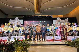 Wali Kota Malang, Sutiaji beserta jajaran Forkopimda Kota Malang, dalam penganugerahan Kakang Mbakyu Kota Malang. (bim) -