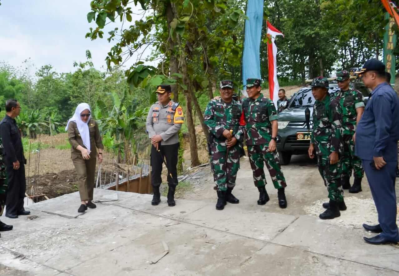 baksos di tmmd desa kasiman bojonegoro11