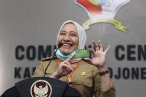 bupati anna muawanah