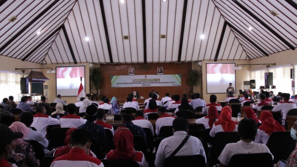 bupati bojonegoro dorong bpd selalu tingkatkan komunikasi untuk membangun desa