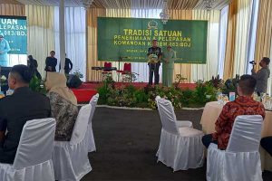 Dandim 0833 Kota Malang saksikan Lepas Sambut Danrem 083/Baldhika Jaya. (ist) - Dandim 0833 Kota Malang Saksikan Lepas Sambut Danrem 083/Baldhika Jaya