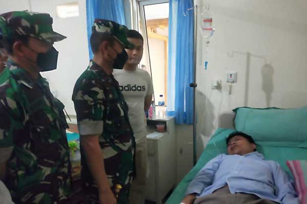 Dandim 0833 dampingi Pangdam V/Brawijaya jenguk korban Tragedi Kanjuruhan. (ist) - Dandim 0833 Dampingi Pangdam V/Brawijaya Jenguk Korban Tragedi Kanjuruhan