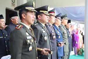 Dandim 0833 hadiri upacara peringatan HUT ke-77 Provinsi Jawa Timur. (ist) - Dandim 0833 Hadiri Upacara Peringatan HUT ke-77 Provinsi Jawa Timur