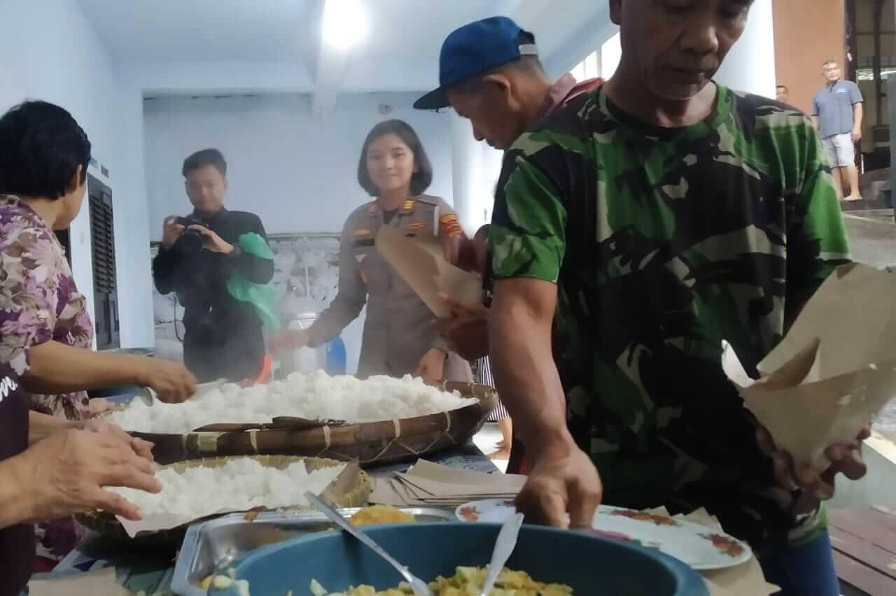 dapur umum bencana banjir desa sitiarjo.