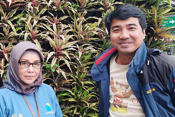 Direktur Palawi Risorsis, Lucy Mardijana dan Manager Coban Rondo, Idwan Sugih Wirakarsa. (dik) - Curah Hujan Tinggi, Pengelola Wisata Air Terjun Pastikan Keamanan Pengunjung