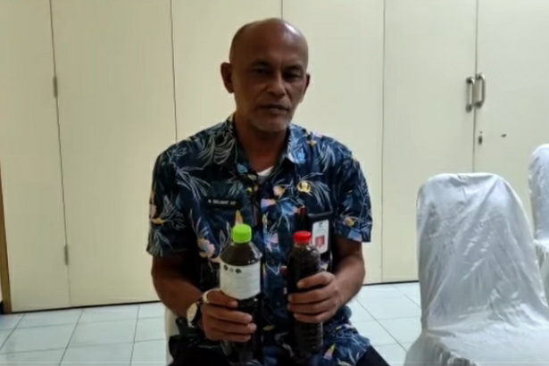 foto puluhan botol eco enzyme yang diduga miras