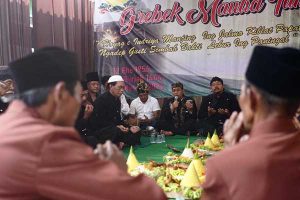 Grebek Maulid Tumpeng Agung di Desa Giripurno, Kecamatan Bumiaji Kota Batu. (ist) - Grebek Maulid Tumpeng Agung Maulid Nabi di Giripurno