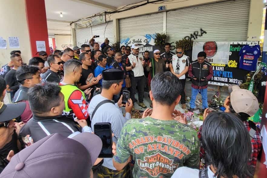 hdci malang dan fom doa bersama di pintu 13