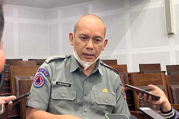 Kepala BPBD Kota Malang, Prayitno, saat menjawab pertanyaan awak media. (bim) - Antisipasi Bencana Hidrometeorologi, BPBD Kota Malang Maksimalkan Upaya Mitigasi Bencana