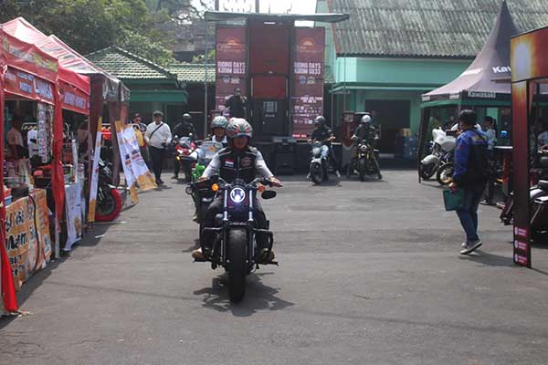 Kodim 0833 Kota Malang komsos bersama komunitas motor se-Malang Raya. (ist) - Kodim 0833 Kota Malang Komsos Bersama Komunitas Motor se-Malang Raya