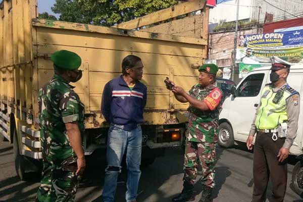 Kodim 0833 bersama aparat terkait masif Pos Pam PMK. (ist) - Kodim 0833 Bersama Aparat Terkait Masif Pos Pam PMK