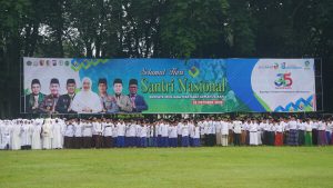 peringati hsn 2022 bupati bojonegoro ajak warga teladani santri