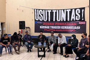 Wali Kota Malang, Sutiaji saat berdialog dengan TGA. (bim) - Walikota Malang Berjanji Kawal Kasus Tragedi Kanjuruhan Sampai Tuntas