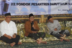 Wali Kota Malang saat Safari Pesantren ke Pondok Pesantren Darutta’lim Wadda’wah, di Kecamatan Kedungkandang. (ist) - Sederet Agenda Pemkot Malang, Semarakkan Hari Santri Nasional 2022
