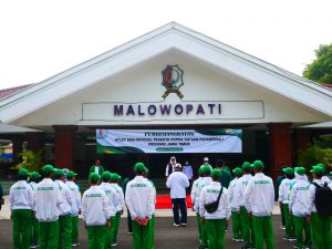 bupati bojonegoro anna muawanah memberangkatkan 118 atlet dan official untuk mengikuti pekan olahraga pelajar daerah
