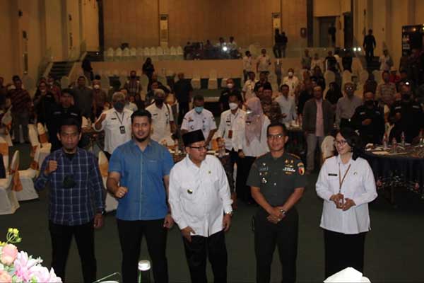 Dandim 0833 Sosialisasi Antisipasi Potensi Konflik dalam Pilpres dan Pilkada. (ist) - Dandim 0833 Sosialisasi Antisipasi Potensi Konflik dalam Pilpres dan Pilkada