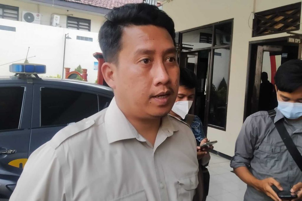 kasat reskrim polres malang akp donny kristian baralangi.
