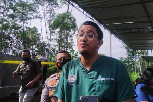 ketua perhimpunan dokter forensik indonesia wilayah jawa timur pdfi jatim dr dr nabil bahasuan.