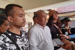 kuasa hukum tim aremania menggugat djoko tritjahjana 1