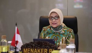 Menaker Ida Fauziyah. (ist) - Pengumuman UMK 2023 Diundur ke 7 Desember