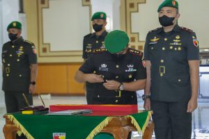 pangdam v brawijaya pimpin sertijab 1