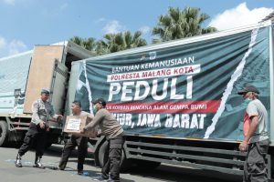 pemberangakatan bantuan sembako ke kabupaten cianjur