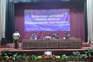 sutiaji saat melakukan sosialisasi 1