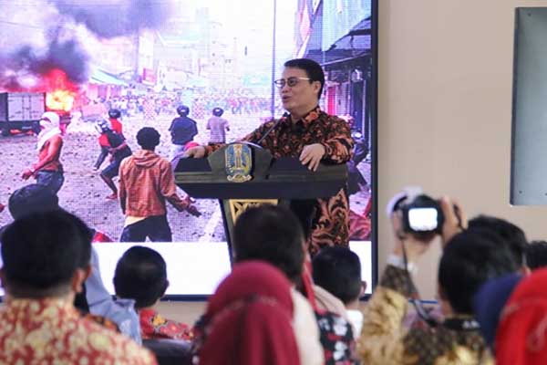 Wakil Ketua MPR RI Ahmad Basarah menyampaikan pentingnya Nakes dibekali Vaksin Ideologi. (ist) - Cegah Radikalisme Dunia Kesehatan, Ahmad Basarah: Nakes Dibekali Vaksin Ideologi