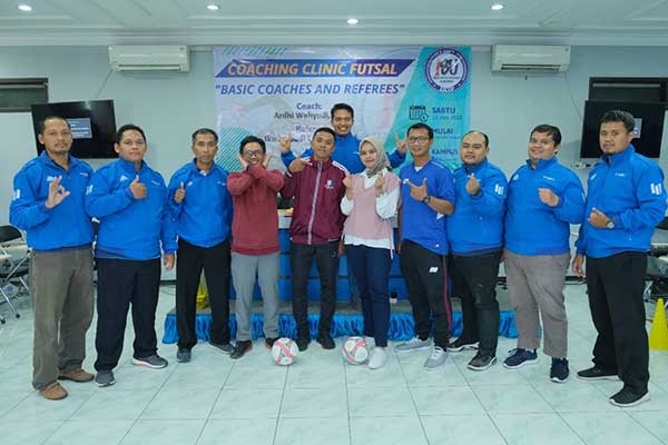 Coaching Clinic Futsal PJKR IKIP Budi Utomo hadirkan alumni profesi wasit dan pelatih berlisensi FIFA dan AFC. (ist) - Coaching Clinic Futsal PJKR IKIP Budi Utomo Integrasikan Teknologi Digital - Hadirkan alumni profesi wasit dan pelatih berlisensi FIFA dan AFC