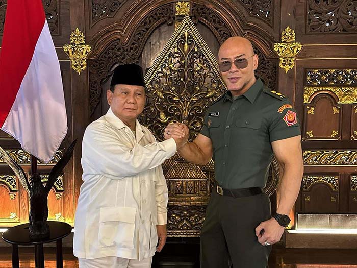 Pemberian pangkat Letkol Tituler kepada Deddy Corbuzier. (ist) - Kemenhan Ungkap Alasan Angkat Deddy Corbuzier sebagai Letkol Tituler