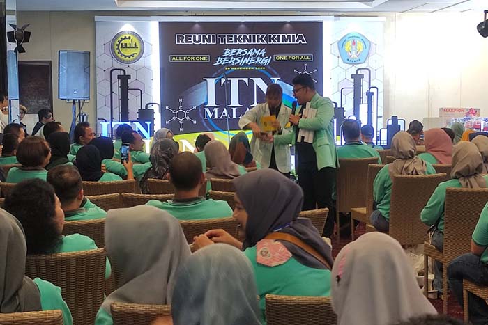 Suasana Reuni Akbar Family Gathering Teknik Kimia ITN Malang. (rhd) - Reuni Akbar Perdana Teknik Kimia ITN Malang, Animo Alumni Diluar Ekspetasi