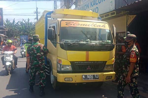 Kodim 0833 kerahkan personel Pos Pam PMK. (ist) - Cegah PMK, Kodim 0833 Kerahkan Personel Pos Pam