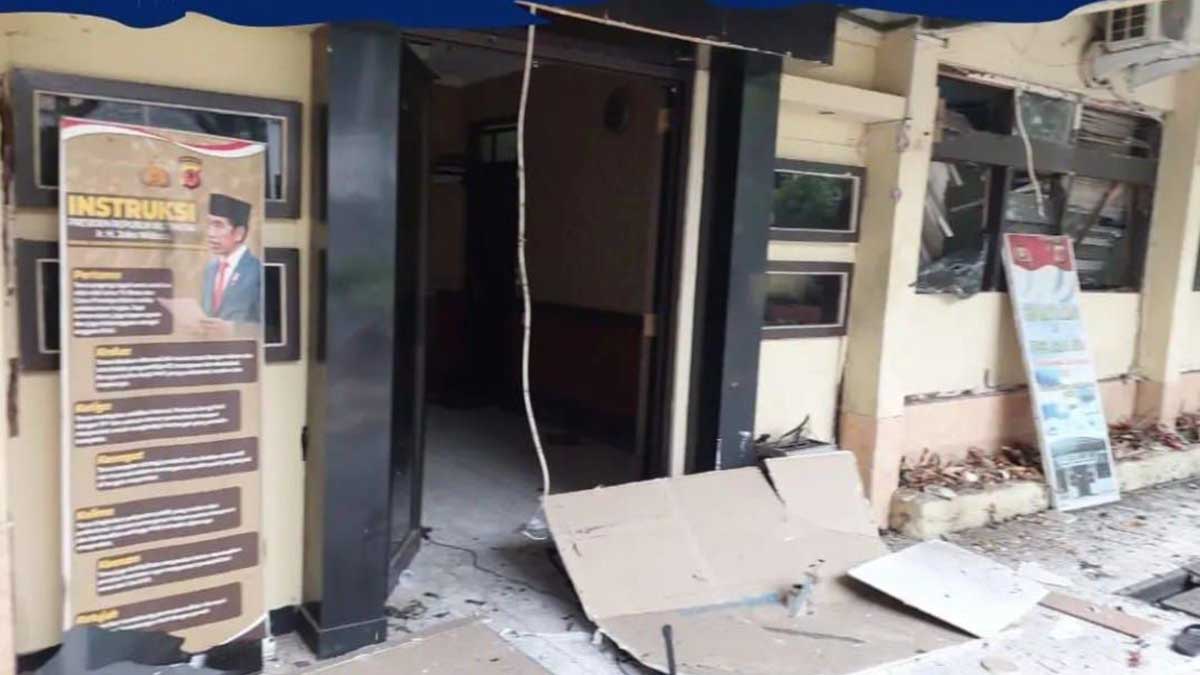 Lokasi ledakan bom bunuh diri. (ist) - Kapolri: Pelaku Bom Bunuh Diri Eks Napi Teroris Berstatus Merah