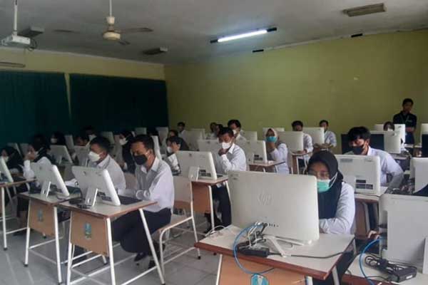 Pelaksanaan tes tulis Calon anggota PPK KPU Batu. (ist) - 116 Calon Anggota PPK KPU Batu Ikuti Tes Tulis