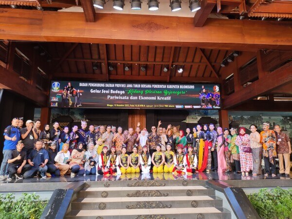 pemkab bojonegoro promosikan seni budaya dan produk unggulan di tmii ok