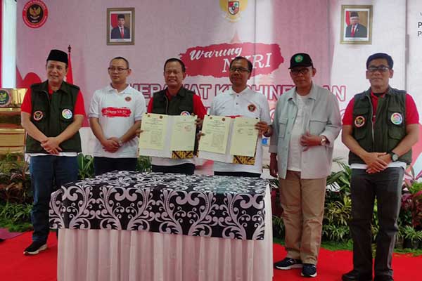 Penandatanganan MoU Wisata Rohani Bhinneka Tunggal Ika. (rhd) - BNPT-GAP Resmikan Warung NKRI ke-19 di Wisata Bukit Sentul, Ini Tujuannya
