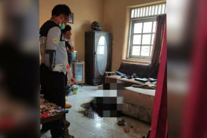 proses evakuasi mayat atb