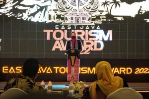 Sambutan Wali Kota Batu Dewanti Rumpoko. (ist) - Kota Batu, Tuan Rumah East Java Tourism Award 2022