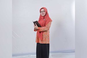 Sari Wijayanti, S.Pd - Digitalisasi Pendidikan menuju Indonesia Tangguh