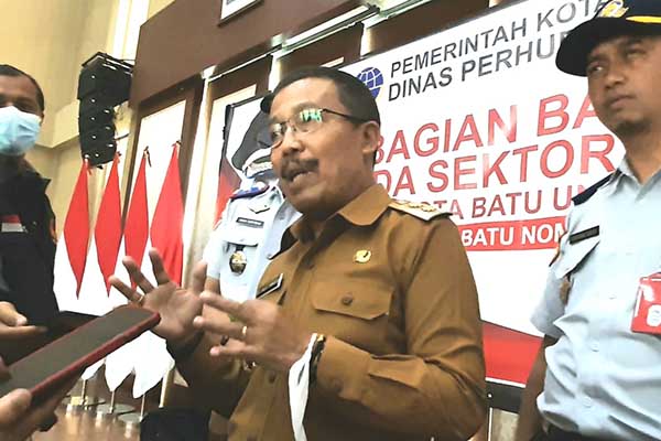 Wakil Wali Kota Batu, Punjul Santoso. (dik) - Tekan Inflasi, Lima OPD Pemkot Batu Gelar Bansos Bersamaan