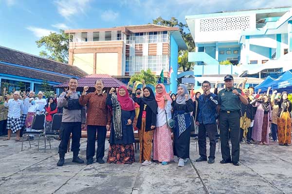 Babinsa Klojen hadiri Milad SMA Muhammadiyah 1. (ist) - Jalin Sinergisitas, Babinsa Klojen Hadiri Milad SMA Muhammadiyah 1