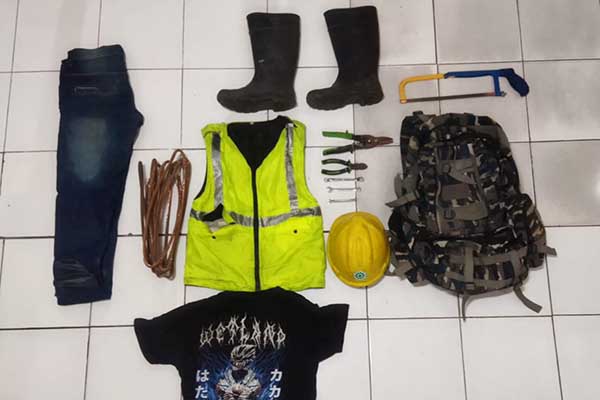 Menyamar Jadi Petugas PLN, Curi Kabel Tembaga