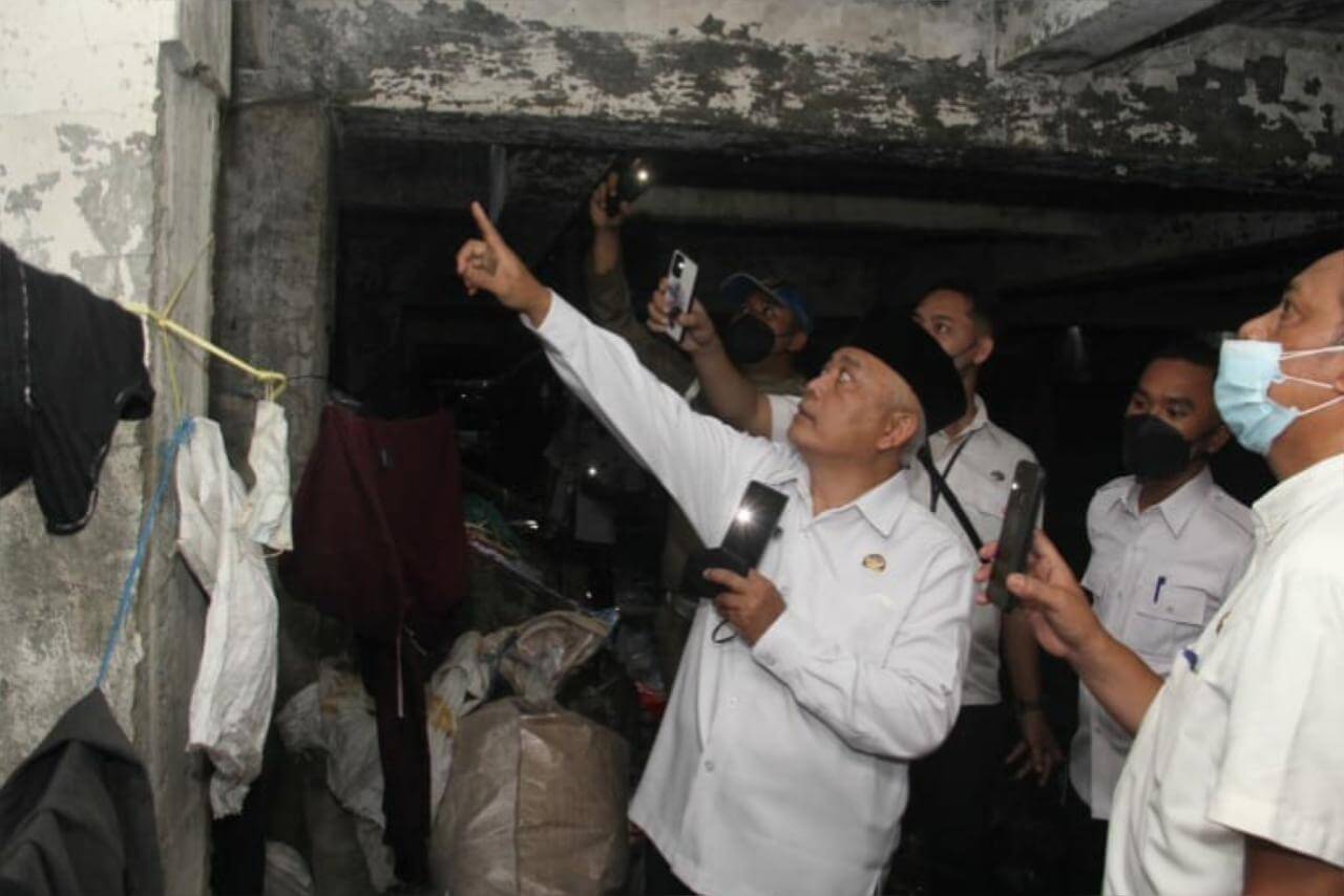 bupati malang meninjau kondisi pasar lawang