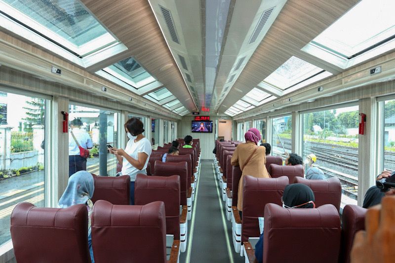 ft1 kereta panoramic. (ist) - Kereta Panoramic Berhenti Operasi per Hari Ini